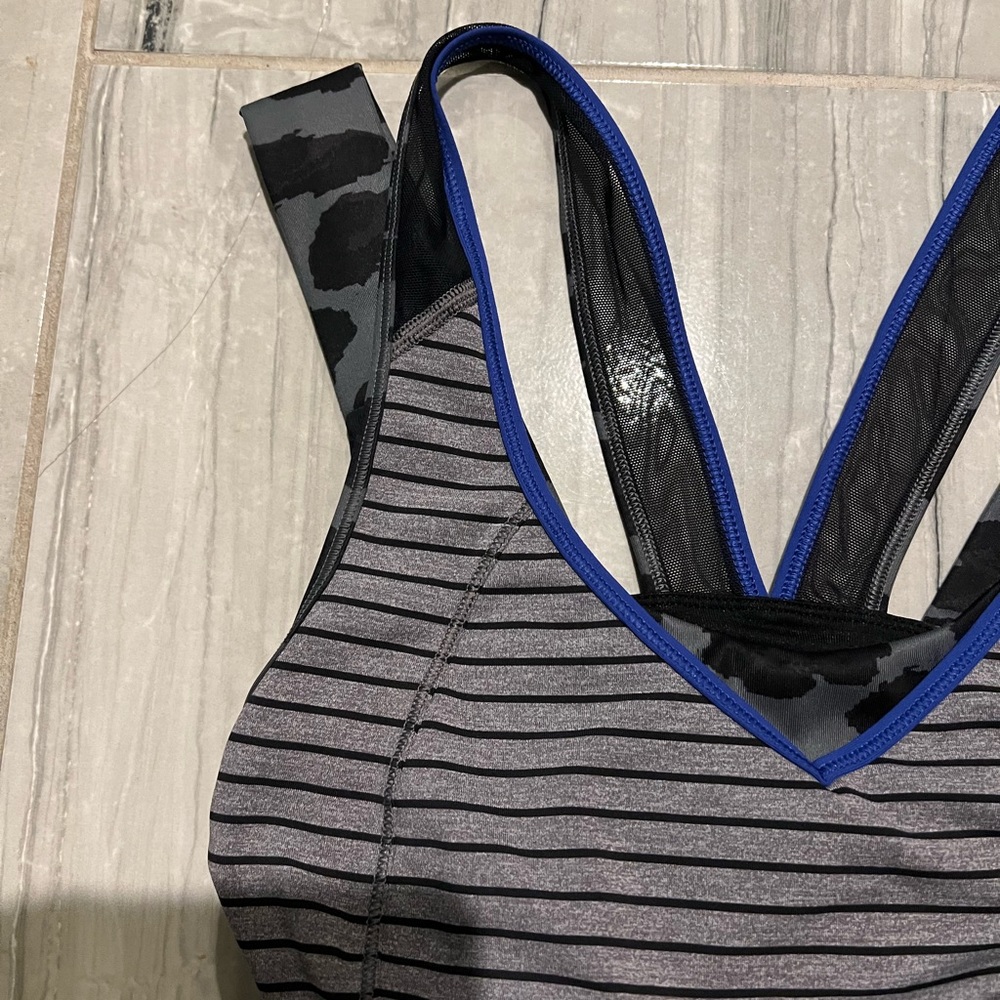 Lululemon - Picture 2 of 5